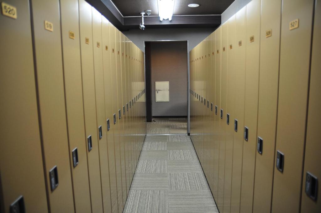 Capsule Hotel & Sauna Ikebukuro Plaza Tokio Buitenkant foto